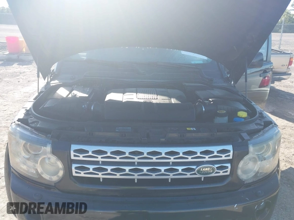 2012 Land Rover LR4 HSE with VIN SALAG2D4XCA599005, listed as a IAAI auction lot 42583078 with 131,175 mi miles and . Bid and sale history available at DreamBid. Image 10.