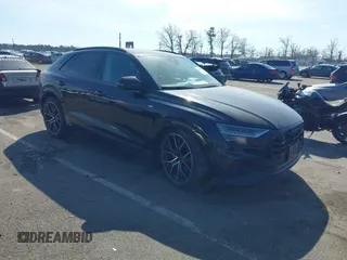 2021 Audi Q8 Prestige z VIN WA1FVAF18MD012276, wystawiony jako IAAI lot #41651592 z przebiegiem 45 615 mil mil oraz . Historia ofert i sprzedaży dostępna na DreamBid. Obrazek 1.
