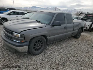 2001 Chevrolet Silverado 1500 LS with VIN 2GCEC19T511166133, listed as a Copart auction lot 42787245 with 196,232 mi miles and Salvage Title. Bid and sale history available at carsss.com. Image 1.