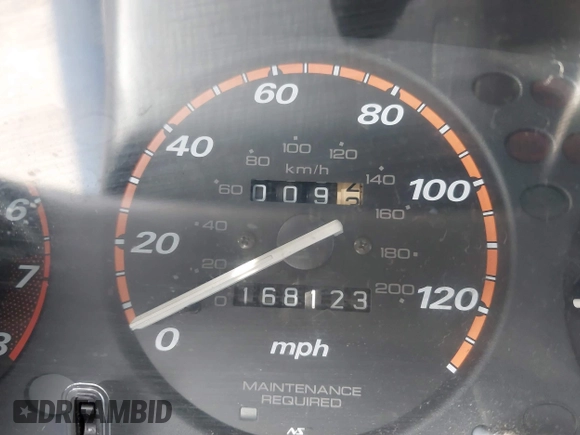 2000 Honda CR-V LX with VIN JHLRD2845YS007348, listed as a IAAI auction lot 41565908 with 168,123 mi miles. Bid and sale history available at carsss.com. Image 16.