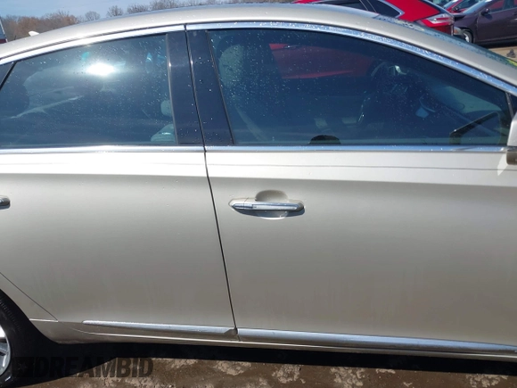 2013 Cadillac XTS Platinum z VIN 2G61U5S37D9209926, wystawiony jako IAAI lot #41754716 z przebiegiem 126 239 mil mil oraz . Historia ofert i sprzedaży dostępna na DreamBid. Obrazek 13.