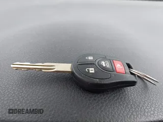 2013 Nissan Sentra SR z VIN 3N1AB7AP7DL743625, wystawiony jako IAAI lot #42156235 z przebiegiem 116 017 mil mil oraz . Historia ofert i sprzedaży dostępna na DreamBid. Obrazek 11.