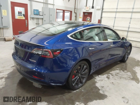 2020 Tesla Model 3 Performance z VIN 5YJ3E1EC7LF641885, wystawiony jako IAAI lot #41372794 z przebiegiem Nie podano mil oraz . Historia ofert i sprzedaży dostępna na DreamBid. Obrazek 4.