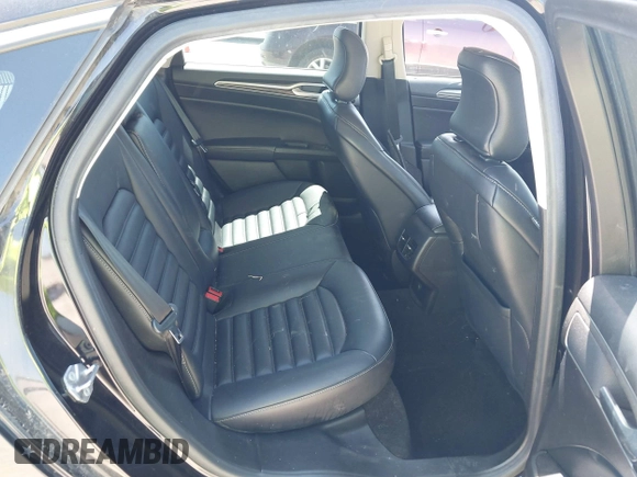2019 Ford Fusion SEL with VIN 3FA6P0CD2KR113476, listed as a IAAI auction lot 41868614 with 86,650 mi miles. Bid and sale history available at carsss.com. Image 8.