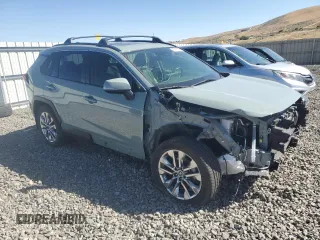2021 Toyota RAV4 XLE Premium with VIN JTMA1RFV4MD070219, listed as a Copart auction lot 69473604 with 39,914 mi miles and Salvage title. Bid and sale history available at DreamBid. Image 4.