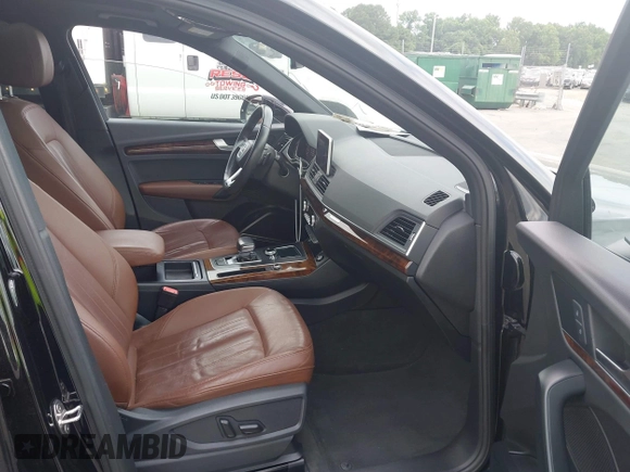 2018 Audi Q5 Premium Plus z VIN WA1BNAFY6J2100245, wystawiony jako IAAI lot #42295572 z przebiegiem 73 731 mil mil oraz . Historia ofert i sprzedaży dostępna na DreamBid. Obrazek 5.