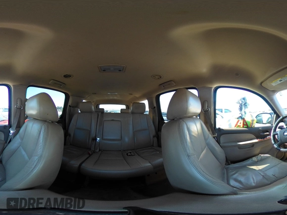 2011 Chevrolet Suburban LT with VIN 1GNSCJE03BR396610, listed as a IAAI auction lot 42348029 with 249,280 mi miles and . Bid and sale history available at DreamBid. Image 18.