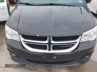 2018 Dodge Grand Caravan SXT z VIN 2C4RDGCGXJR298710, wystawiony jako IAAI lot #41933213 z przebiegiem 259 904 mil mil oraz . Historia ofert i sprzedaży dostępna na DreamBid. Obrazek 6.
