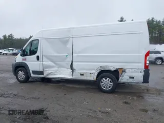 2015 Ram ProMaster Cargo with VIN 3C6URVJGXFE515112, listed as a IAAI auction lot 42016032 with 354,180 mi miles. Bid and sale history available at carsss.com. Image 14.