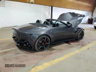 2021 Aston Martin Vantage z VIN SCFSMGBW2MGP05338, wystawiony jako Copart lot #80123274 z przebiegiem Nie podano mil oraz Szkody całkowita. Historia ofert i sprzedaży dostępna na DreamBid. Obrazek 3.
