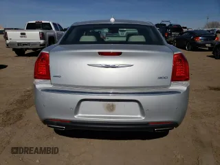 2019 Chrysler 300 Limited with VIN 2C3CCAKG9KH591128, listed as a Copart auction lot 47474235 with 98,024 mi miles and Salvage Title. Bid and sale history available at carsss.com. Image 6.