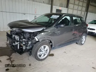 2023 Nissan Kicks S z VIN 3N1CP5BV8PL561125, wystawiony jako Copart lot #58256475 z przebiegiem Nie podano mil oraz Nie do naprawy • Non repairable. Historia ofert i sprzedaży dostępna na DreamBid. Obrazek 1.