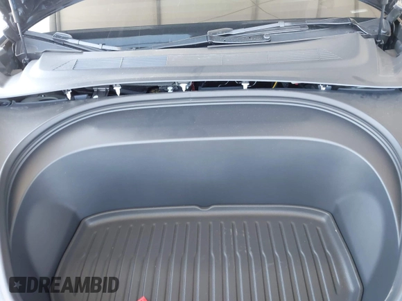 2025 Tesla Model 3 Long Range with VIN 5YJ3E1EA5SF978214, listed as a IAAI auction lot 42525444 with 6,489 mi miles and . Bid and sale history available at DreamBid. Image 10.