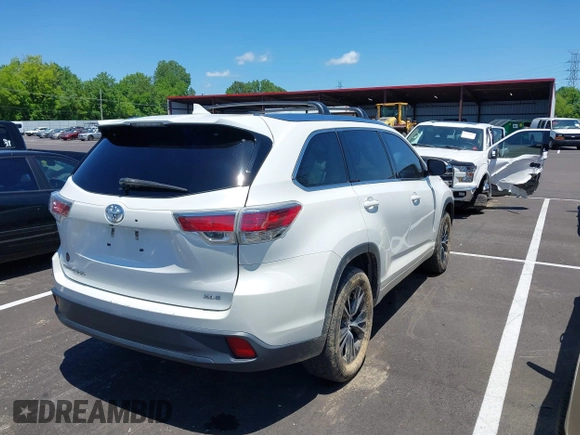 2016 Toyota Highlander XLE z VIN 5TDKKRFHXGS132954, wystawiony jako IAAI lot #42288224 z przebiegiem 153 448 mil mil oraz . Historia ofert i sprzedaży dostępna na DreamBid. Obrazek 4.