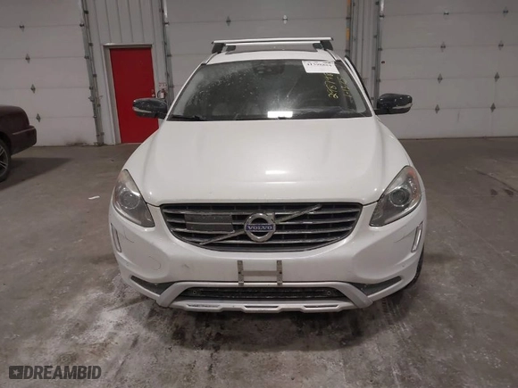 2017 Volvo XC60 Dynamic with VIN YV449MRR8H2107388, listed as a IAAI auction lot 41398884 with 81,927 mi miles. Bid and sale history available at carsss.com. Image 11.