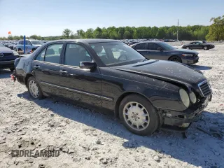 2000 Mercedes-Benz E 320 with VIN WDBJF65J9YB053219, listed as a Copart auction lot 53261565 with Not Provided miles and Salvage Title. Bid and sale history available at DreamBid. Image 4.