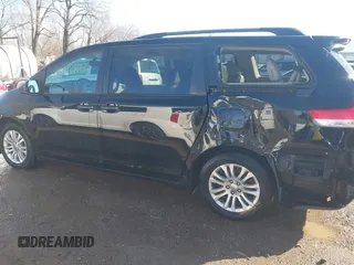 2011 Toyota Sienna XLE AAS with VIN 5TDYK3DC0BS030313, listed as a IAAI auction lot 41783766 with 267,937 mi miles. Bid and sale history available at carsss.com. Image 14.