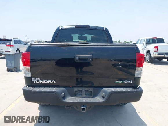 2013 Toyota Tundra z VIN 5TFDW5F15DX321719, wystawiony jako IAAI lot #42269647 z przebiegiem 174 242 mil mil oraz . Historia ofert i sprzedaży dostępna na DreamBid. Obrazek 16.