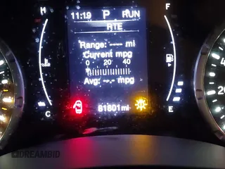 2017 Jeep Renegade Latitude with VIN ZACCJBBB7HPE84209, listed as a IAAI auction lot 41284064 with 81,801 mi miles. Bid and sale history available at carsss.com. Image 7.