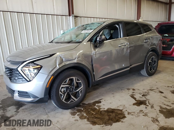 2024 Kia Sportage LX with VIN KNDPUCDF8R7276062, listed as a Copart auction lot 49069565 with 3,900 mi miles and Salvage Title. Bid and sale history available at DreamBid. Image 1.