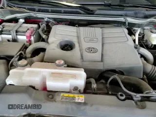 2025 Toyota Tundra SR5 z VIN 5TFLA5EC2SX038785, wystawiony jako Copart lot #63375935 z przebiegiem 7 101 mil mil oraz Szkoda całkowita • Salvage title. Historia ofert i sprzedaży dostępna na DreamBid. Obrazek 13.