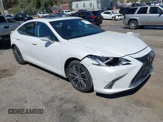 2024 Lexus ES with VIN 58ADA1C16RU039730, listed as a IAAI auction lot 41831661 with 20,241 mi miles. Bid and sale history available at carsss.com. Image 1.
