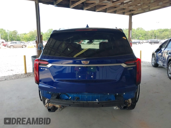 2025 Cadillac XT6 FWD Premium Luxury with VIN 1GYKPCRS5SZ119357, listed as a IAAI auction lot 42087218 with 11,352 mi miles. Bid and sale history available at carsss.com. Image 17.