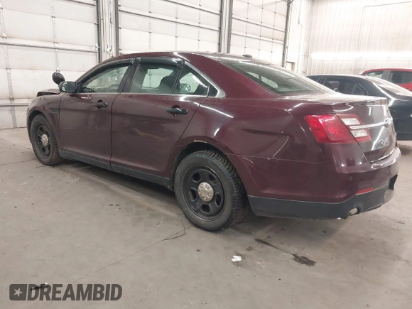 2016 Ford Police Interceptor z VIN 1FAHP2MK6GG129809, wystawiony jako IAAI lot #41793017 z przebiegiem 171 443 mil mil oraz . Historia ofert i sprzedaży dostępna na DreamBid. Obrazek 3.