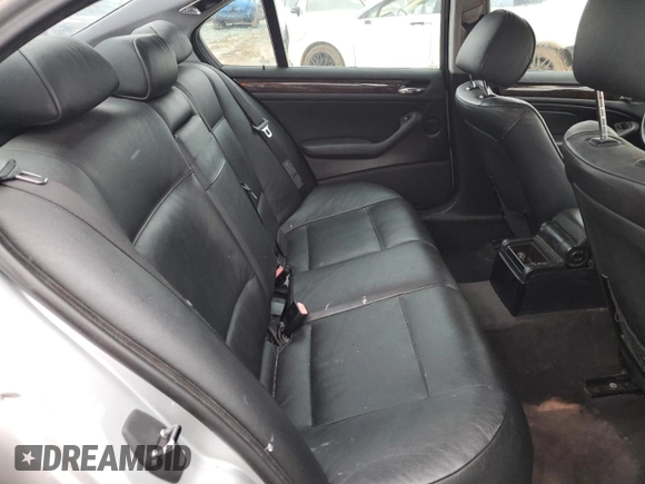 2004 BMW 3 Series 330i with VIN WBAEV53414KM33644, listed as a Copart auction lot 87647665 with 164,609 mi miles and Clean Title. Bid and sale history available at carsss.com. Image 10.