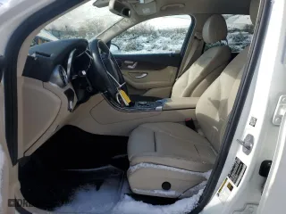 2019 Mercedes-Benz GLC with VIN WDC0G4KB3KV134101, listed as a Copart auction lot 51017475 with 60,794 mi miles and Salvage Title. Bid and sale history available at carsss.com. Image 7.