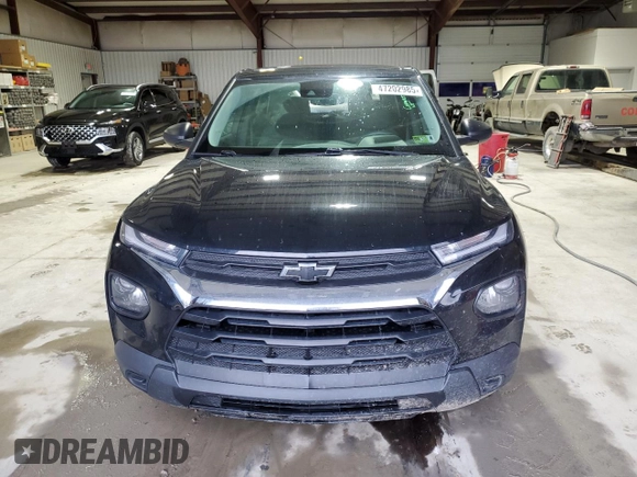 2021 Chevrolet TrailBlazer LS with VIN KL79MNSL9MB022568, listed as a Copart auction lot 47202985 with 60,773 mi miles and Salvage Title. Bid and sale history available at carsss.com. Image 5.