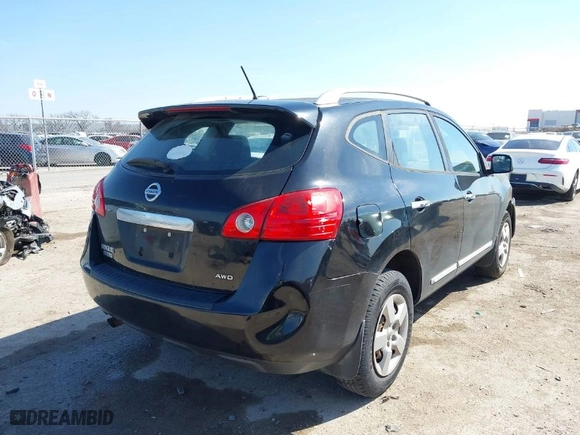 2015 Nissan Rogue Select S with VIN JN8AS5MVXFW769455, listed as a IAAI auction lot 41679822 with 98,779 mi miles. Bid and sale history available at carsss.com. Image 4.