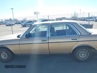 1985 Mercedes-Benz 300 with VIN WDBAB33C5FA218782, listed as a IAAI auction lot 41698746 with 285,352 mi miles and . Bid and sale history available at DreamBid. Image 6.