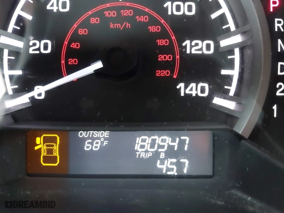 2014 Honda Ridgeline RTL with VIN 5FPYK1F52EB010700, listed as a IAAI auction lot 41490401 with 180,947 mi miles. Bid and sale history available at carsss.com. Image 15.