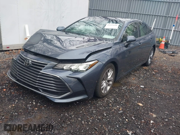 2019 Toyota Avalon XLE with VIN 4T1BZ1FB2KU030640, listed as a IAAI auction lot 41849810 with 44,531 mi miles. Bid and sale history available at carsss.com. Image 17.