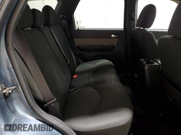 2010 Mercury Mariner with VIN 4M2CN9BG6AKJ07924, listed as a Copart auction lot 82535624 with 111,783 mi miles and Salvage title. Bid and sale history available at DreamBid. Image 11.
