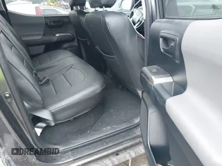 2017 Toyota Tacoma SR5 with VIN 3TMAZ5CN5HM038170, listed as a IAAI auction lot 41588399 with 152,469 mi miles. Bid and sale history available at carsss.com. Image 8.