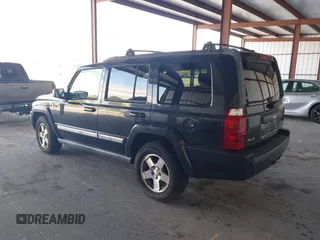 2010 Jeep Commander Sport z VIN 1J4RG4GT0AC118912, wystawiony jako IAAI lot #41605202 z przebiegiem 181 360 mil mil oraz . Historia ofert i sprzedaży dostępna na DreamBid. Obrazek 3.