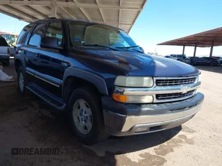 2004 Chevrolet Tahoe LS with VIN 1GNEC13T14R167811, listed as a IAAI auction lot 42074475 with 267,196 mi miles. Bid and sale history available at carsss.com. Image 1.