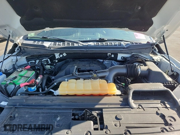 2018 Ford F-150 XL with VIN 1FTEW1EP4JKF08400, listed as a IAAI auction lot 42233965 with 88,078 mi miles and . Bid and sale history available at carsss.com. Image 1.