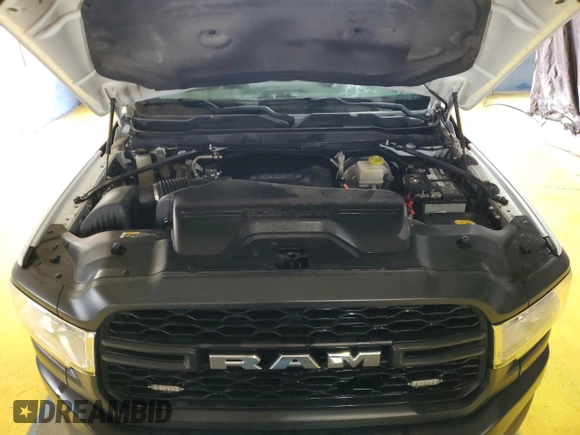 2022 Ram 2500 Tradesman z VIN 3C6UR5HJ9NG298656, wystawiony jako Copart lot #57645875 z przebiegiem 100 101 mil mil oraz Czysty tytuł • Clean title. Historia ofert i sprzedaży dostępna na DreamBid. Obrazek 11.