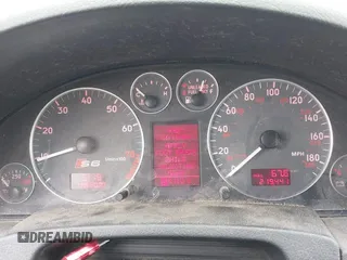 2002 Audi S6 z VIN WAUXU54B62N070925, wystawiony jako IAAI lot #38122381 z przebiegiem 219 441 mil mil oraz . Historia ofert i sprzedaży dostępna na DreamBid. Obrazek 7.