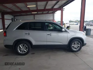 2015 Kia Sorento LX with VIN 5XYKT4A64FG589597, listed as a IAAI auction lot 42068816 with 107,948 mi miles. Bid and sale history available at carsss.com. Image 13.