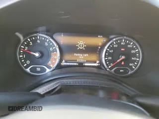 2020 Jeep Renegade Altitude z VIN ZACNJAB19LPL72057, wystawiony jako Copart lot #41449755 z przebiegiem 61 233 mil mil oraz Szkoda całkowita • Salvage title. Historia ofert i sprzedaży dostępna na DreamBid. Obrazek 9.