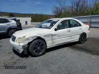 2005 Mercedes-Benz C 240 z VIN WDBRF81J85F664075, wystawiony jako Copart lot #54221705 z przebiegiem Nie podano mil oraz Szkoda całkowita • Salvage title. Historia ofert i sprzedaży dostępna na DreamBid. Obrazek 1.