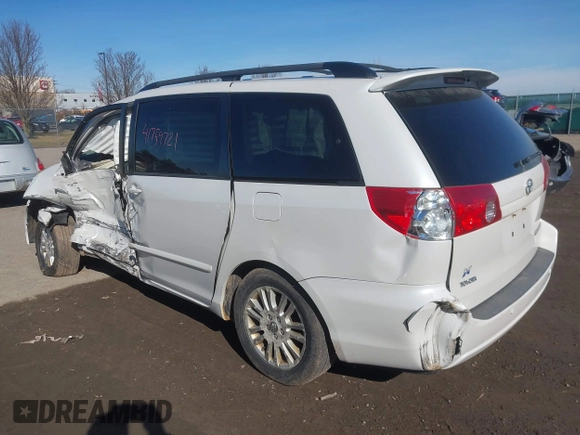 2008 Toyota Sienna XLE with VIN 5TDZK22C78S204839, listed as a IAAI auction lot 41759721 with 238,000 mi miles. Bid and sale history available at carsss.com. Image 3.