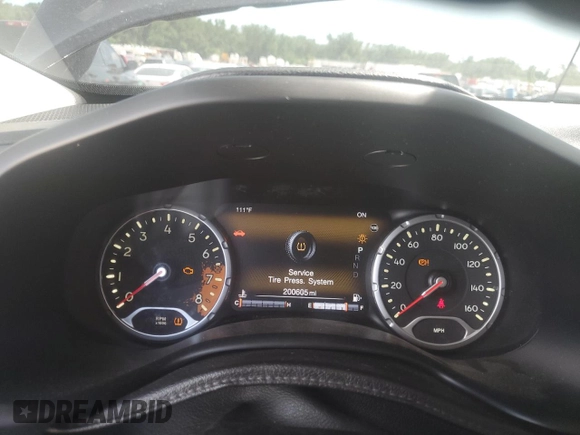 2016 Jeep Renegade Limited with VIN ZACCJADT7GPD35961, listed as a Copart auction lot 62286185 with 200,605 mi miles and Clean title. Bid and sale history available at DreamBid. Image 9.