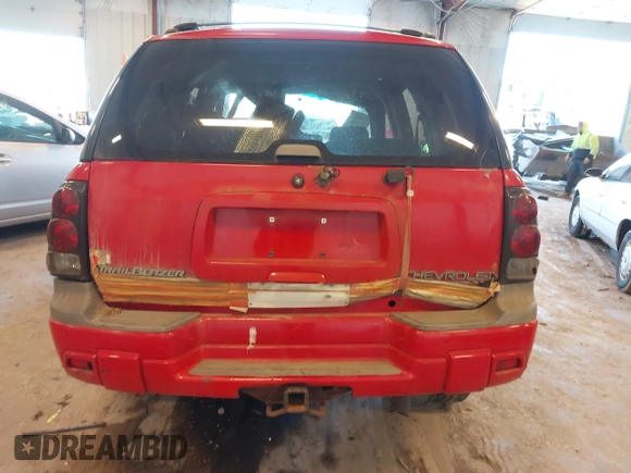 2002 Chevrolet TrailBlazer LTZ with VIN 1GNDT13S922185076, listed as a IAAI auction lot 42018561 with Not Provided miles and . Bid and sale history available at DreamBid. Image 15.