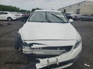 2014 Volvo S60 T5 с VIN YV1612FS9E2275691, выставлен на аукционе Copart как лот 57226245 с пробегом 145 721 миль миль и Списание • Salvage title. История ставок и продаж доступна на DreamBid. Изображение 5.