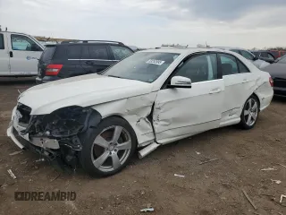 2011 Mercedes-Benz E 350 Luxury z VIN WDDHF8HB3BA363417, wystawiony jako Copart lot #53252885 z przebiegiem 163 900 mil mil oraz Szkody całkowita. Historia ofert i sprzedaży dostępna na DreamBid. Obrazek 1.